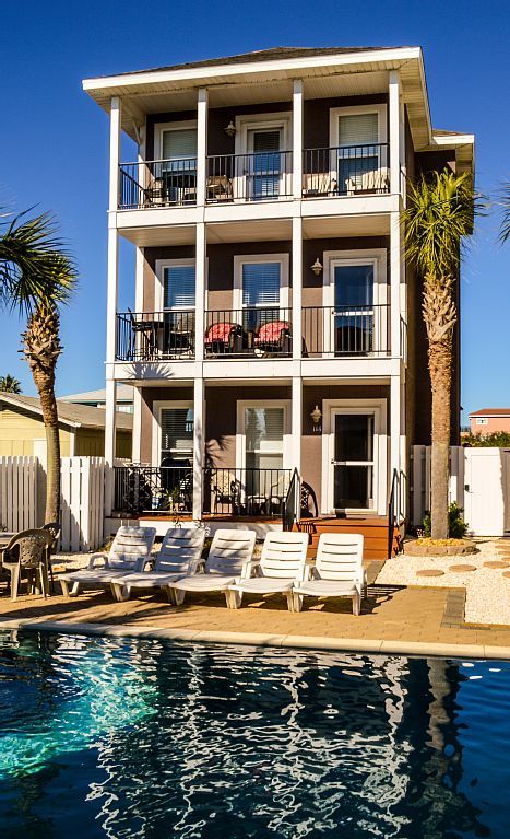 Vacation Home Builder